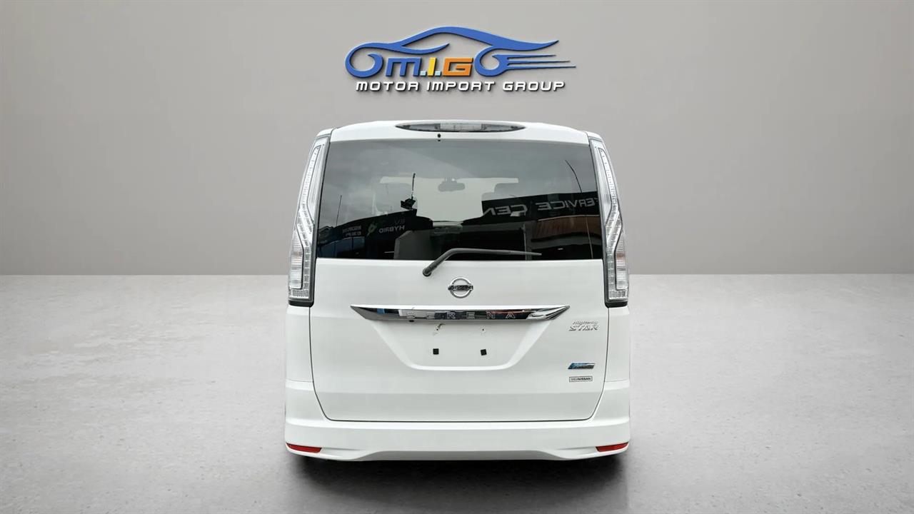 2015 Nissan Serena