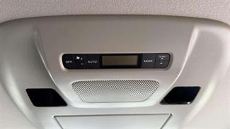 2017 Nissan Elgrand - Thumbnail