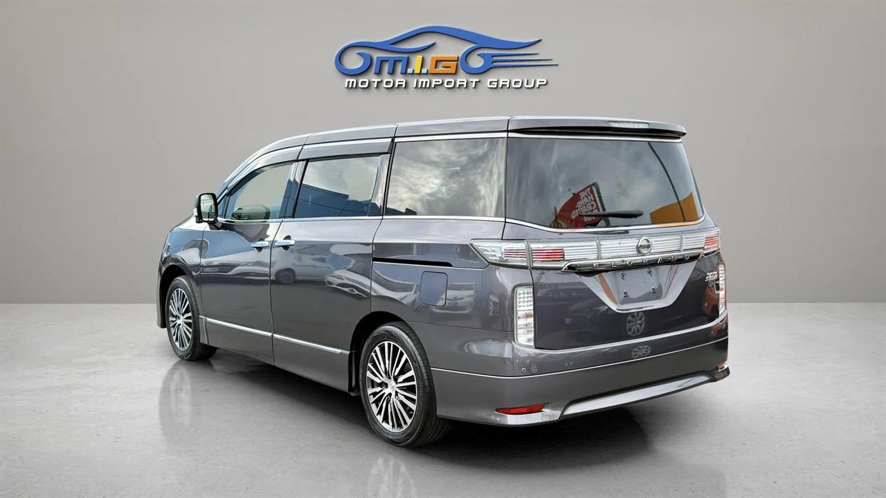 2017 Nissan Elgrand