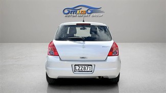 2009 Suzuki Swift - Thumbnail