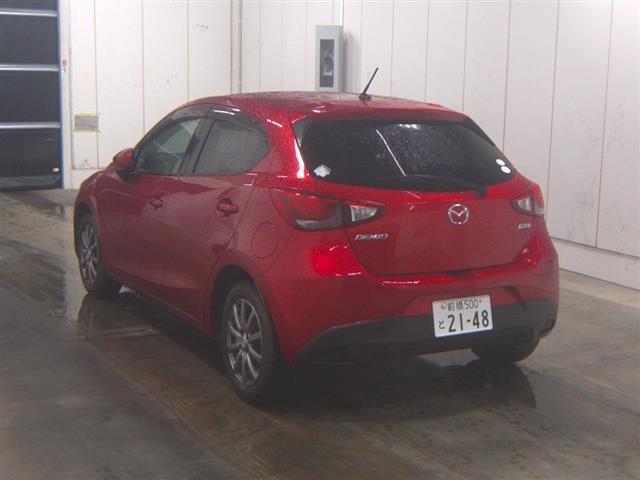 2016 Mazda Demio