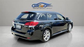 2013 Subaru Legacy - Thumbnail