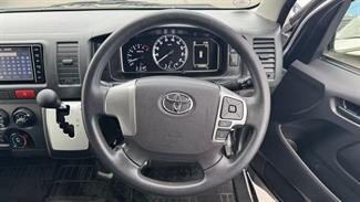 2022 Toyota Hiace - Thumbnail