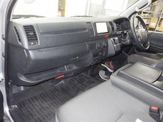 2022 Toyota Hiace - Thumbnail