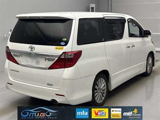 2014 Toyota Alphard - Thumbnail