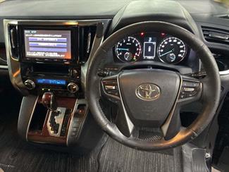 2015 Toyota Vellfire - Thumbnail