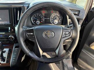 2015 Toyota Vellfire - Thumbnail