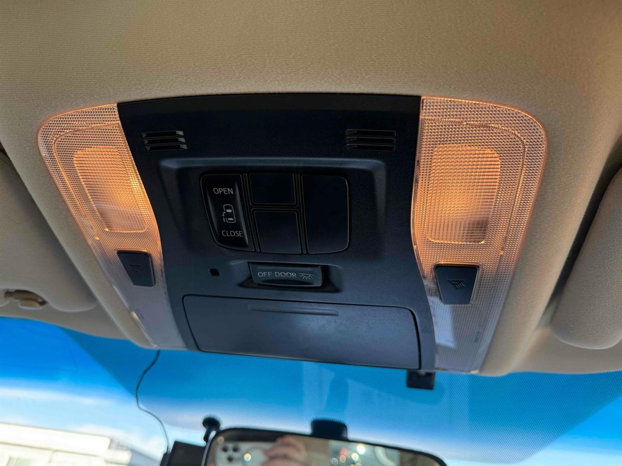 2015 Toyota Vellfire