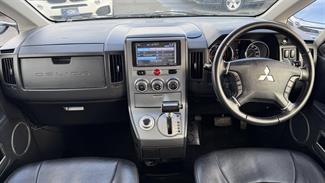 2013 Mitsubishi DELICA - Thumbnail