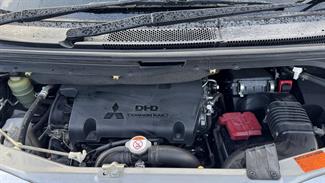 2013 Mitsubishi DELICA - Thumbnail