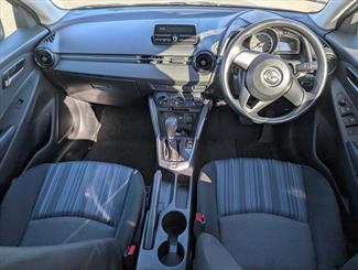 2015 Mazda Demio - Thumbnail