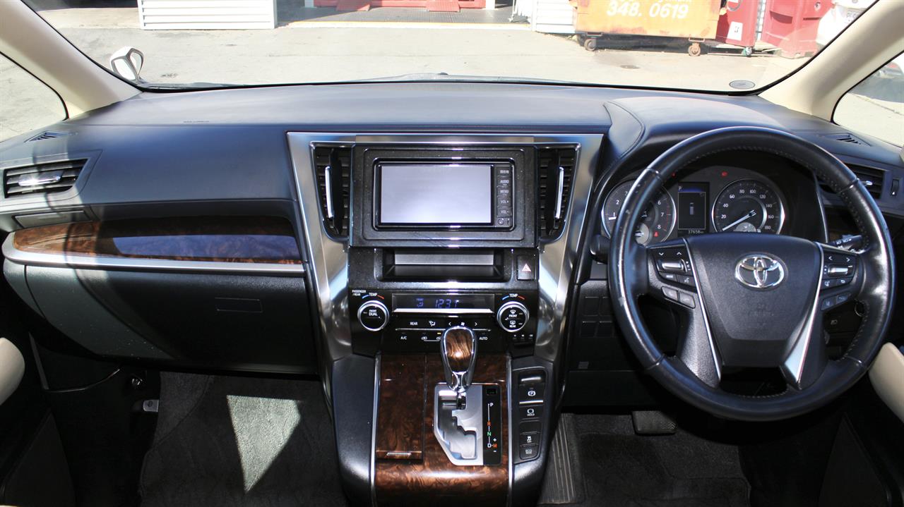 2018 Toyota Alphard