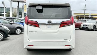2018 Toyota Alphard - Thumbnail