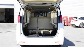2018 Toyota Alphard - Thumbnail