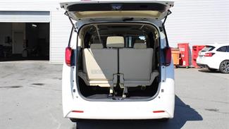 2018 Toyota Alphard - Thumbnail