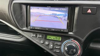 2013 Toyota Aqua - Thumbnail