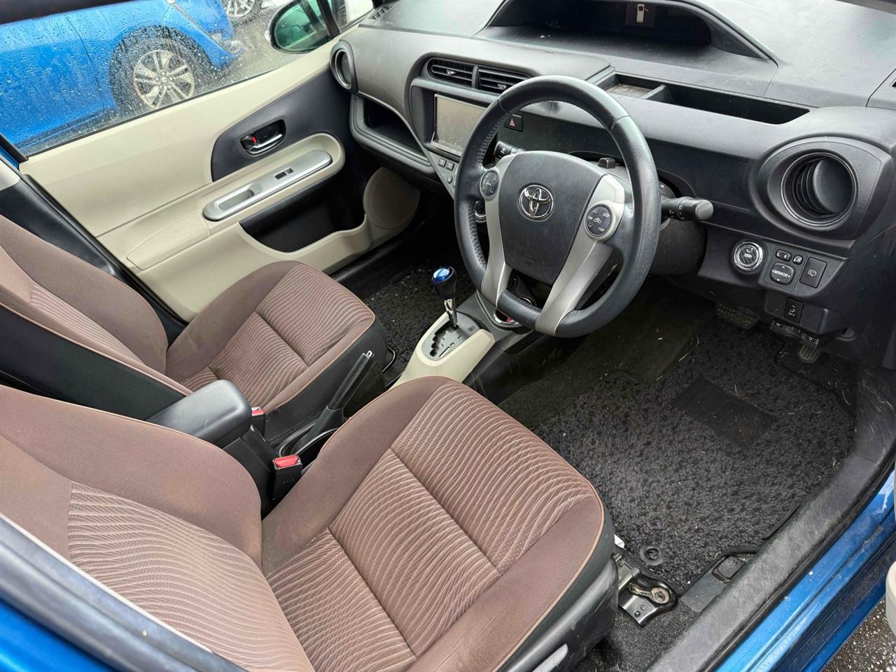 2013 Toyota Aqua