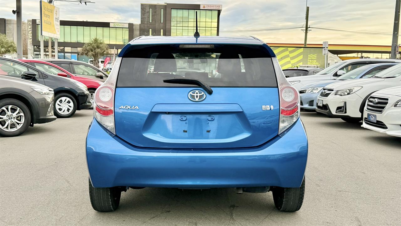 2013 Toyota Aqua