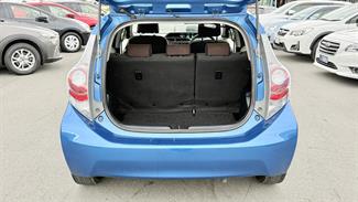 2013 Toyota Aqua - Thumbnail