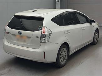 2013 Toyota Prius - Thumbnail