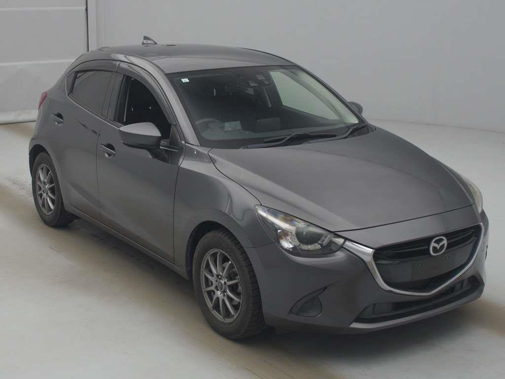 2017 Mazda Demio