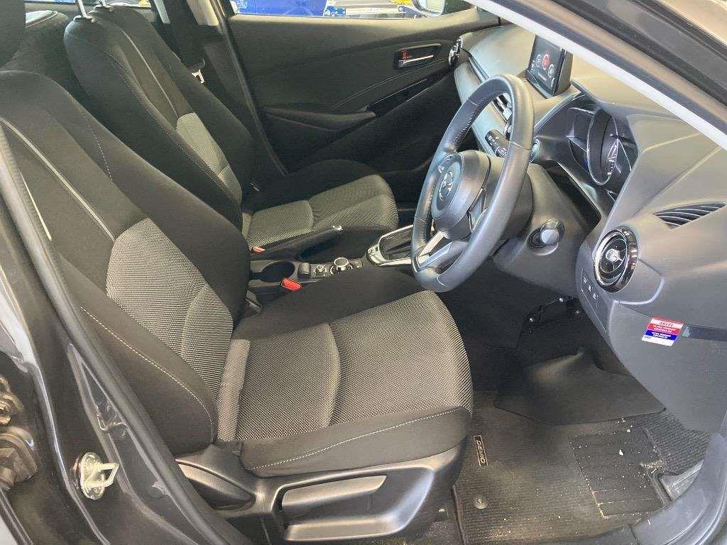 2017 Mazda Demio