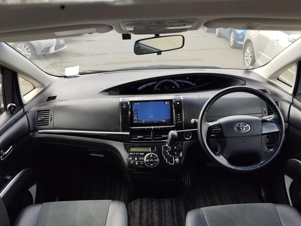 2015 Toyota Estima