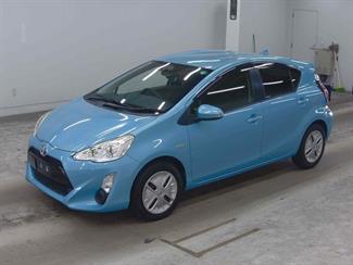 2015 Toyota Aqua - Thumbnail