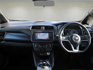 2019 Nissan Leaf - Thumbnail