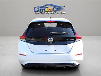 2019 Nissan Leaf - Thumbnail