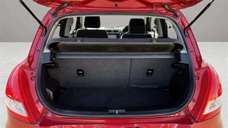 2014 Suzuki Swift - Thumbnail