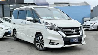 2016 Nissan Serena - Thumbnail