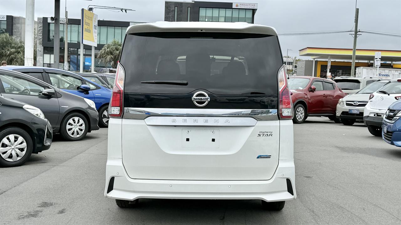 2016 Nissan Serena