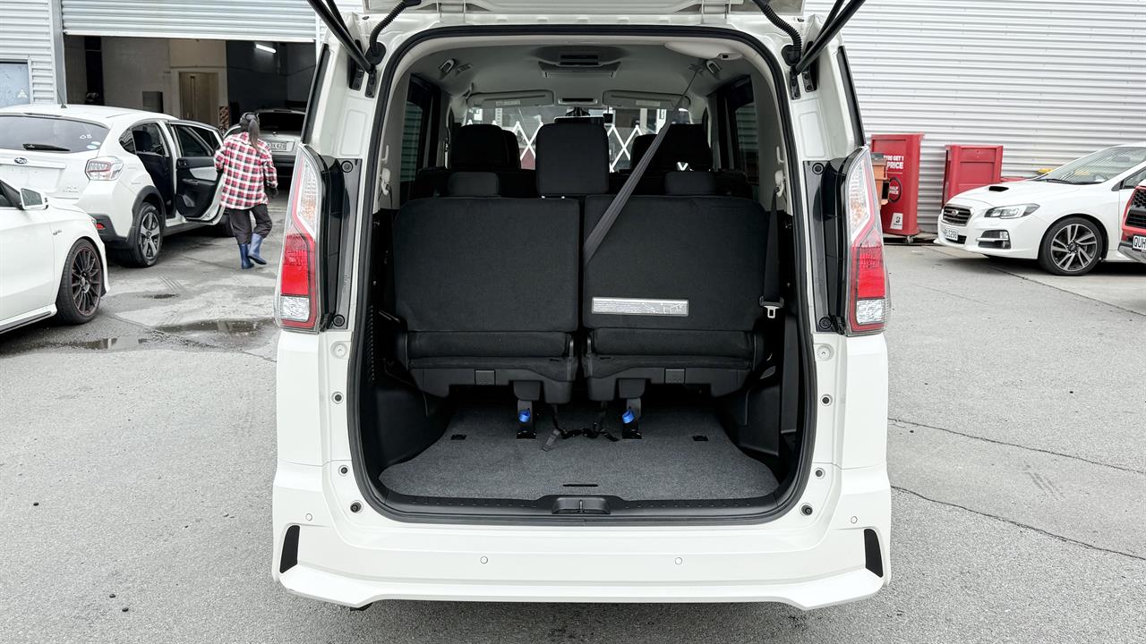 2016 Nissan Serena