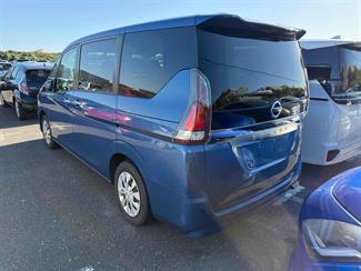 2017 Nissan Serena - Thumbnail