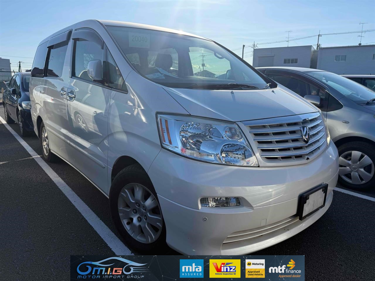 2004 Toyota Alphard