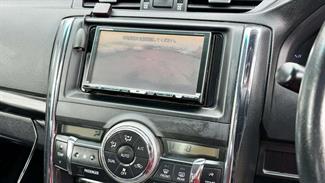 2012 Toyota Mark-X - Thumbnail