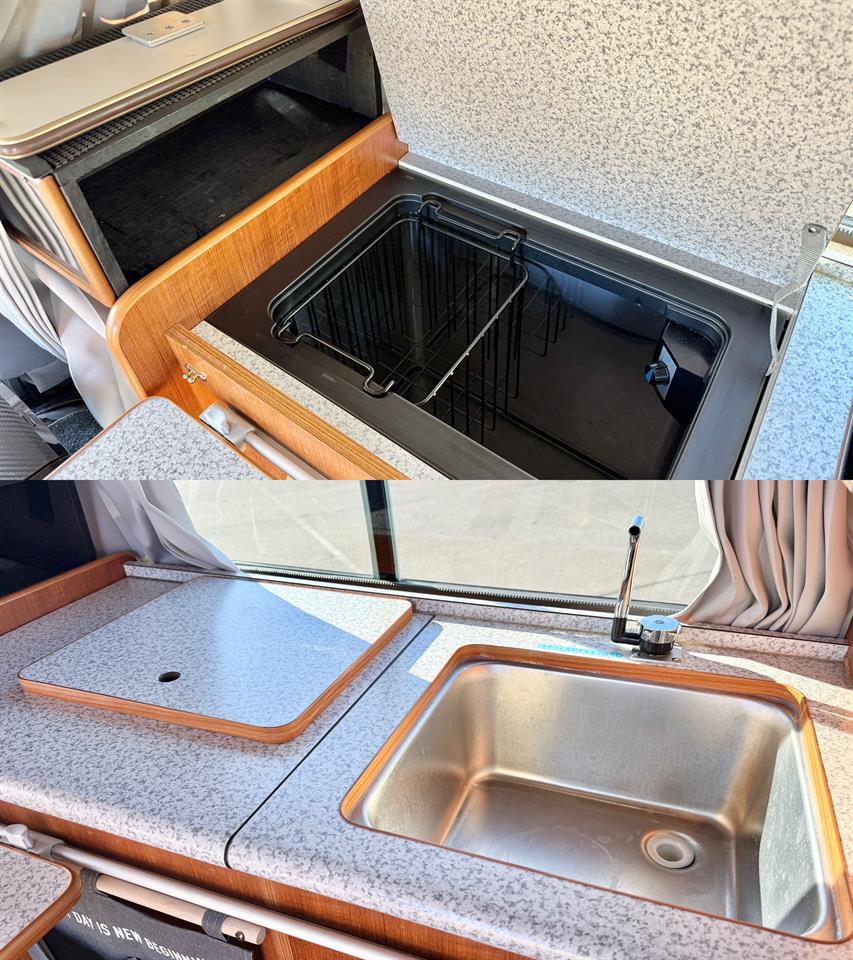 2002 Nissan CARAVAN