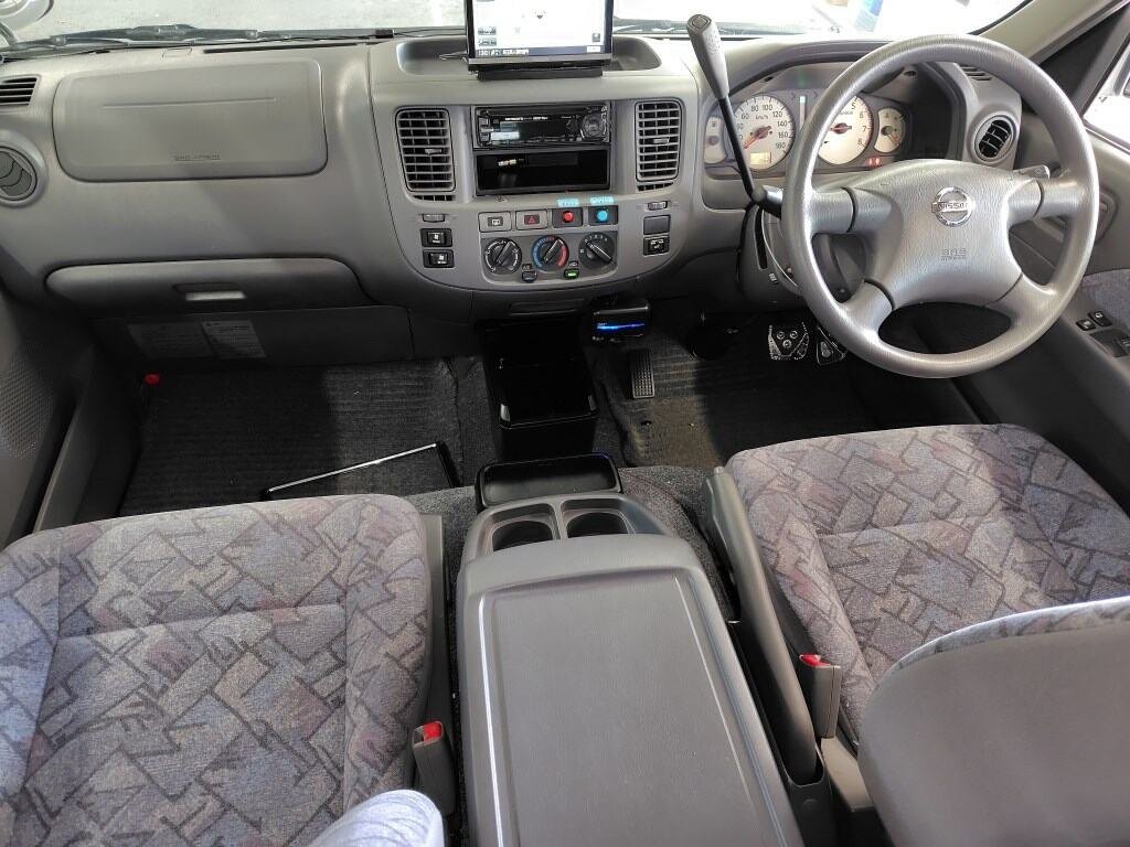2002 Nissan CARAVAN