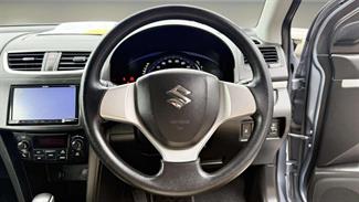 2015 Suzuki Swift - Thumbnail