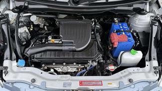 2015 Suzuki Swift - Thumbnail