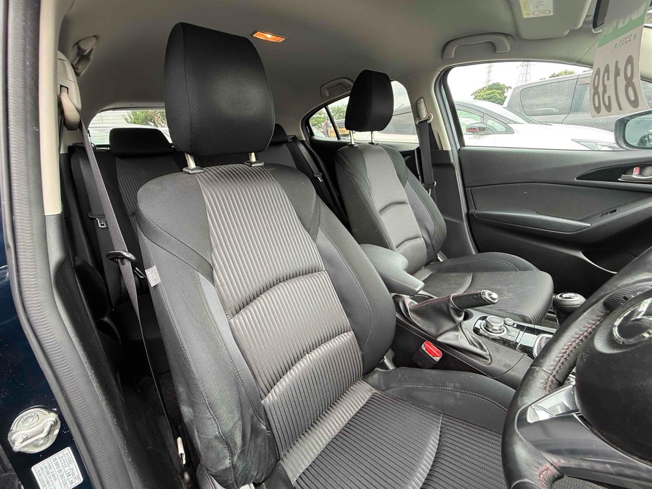 2016 Mazda Axela