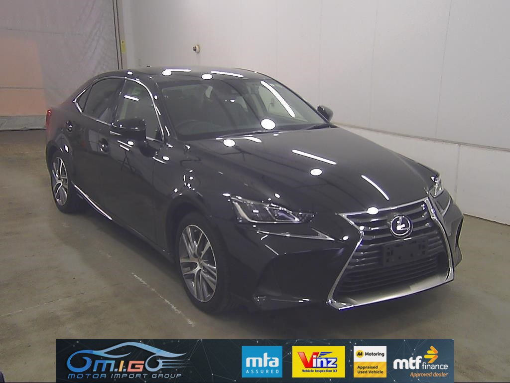 2017 Lexus IS