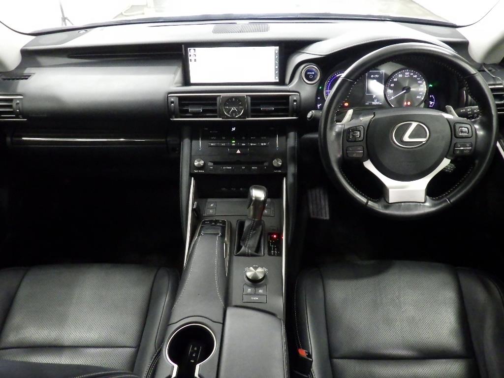 2017 Lexus IS