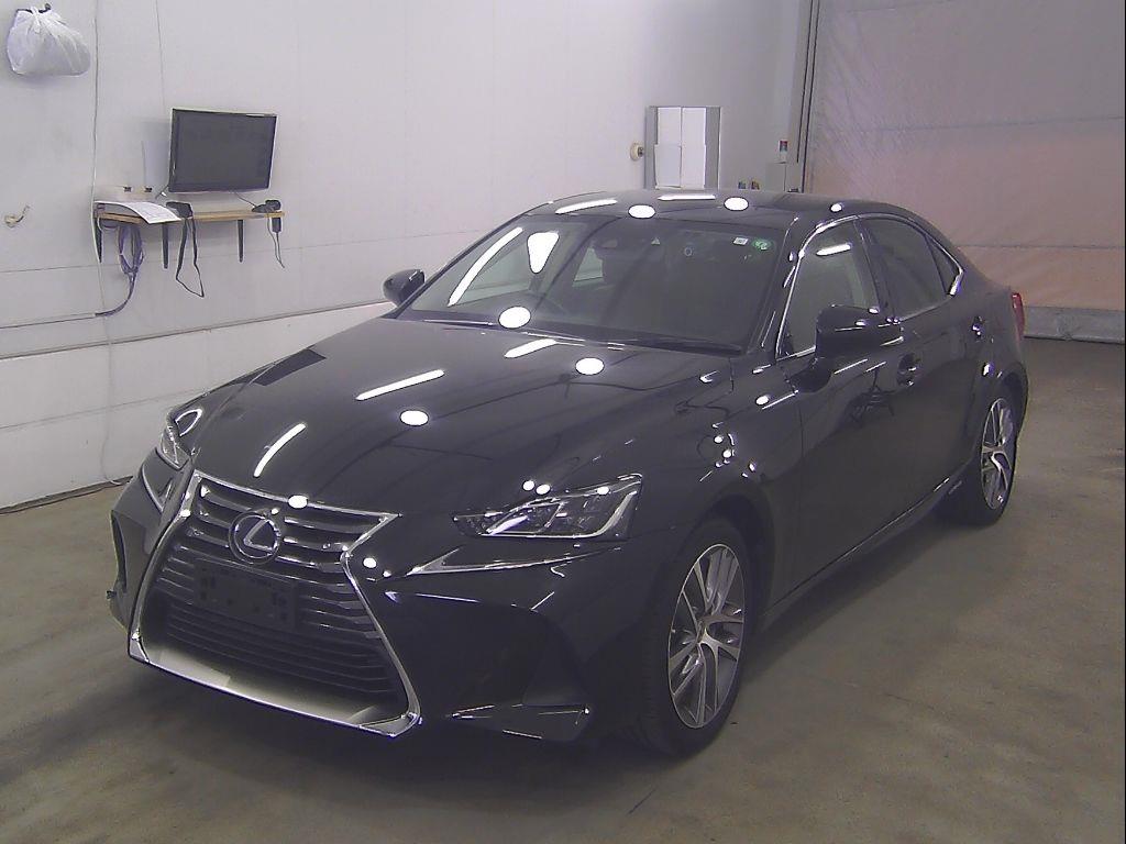 2017 Lexus IS