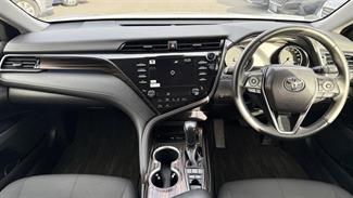 2019 Toyota Camry - Thumbnail