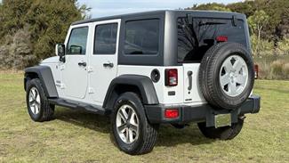 2017 Jeep Wrangler - Thumbnail