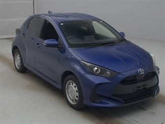 2022 Toyota YARIS - Thumbnail