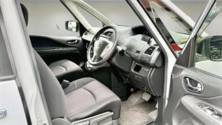 2013 Nissan Serena - Thumbnail