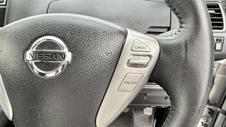 2013 Nissan Serena - Thumbnail